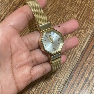 Gold Hexagonal Mesh Watch